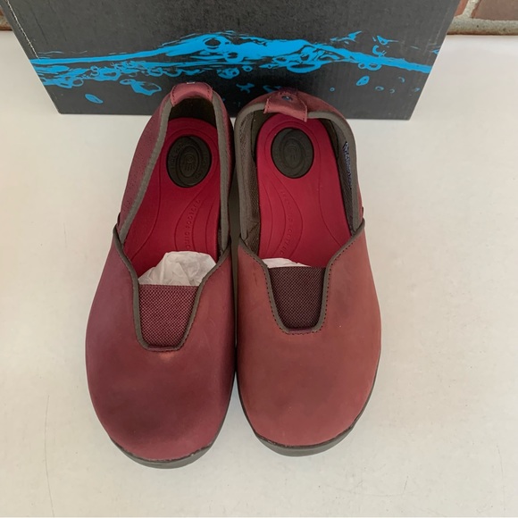 Teva Niyama Flats Maroon Comfort Casual Leather Slip On Shoes Womens US 6 M - Picture 4 of 8
